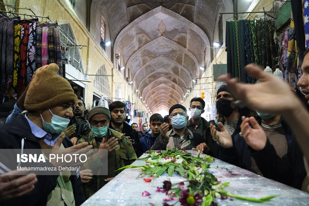 تشییع  پیکر «شهید حبیب الله حقیقی» - بازار وکیل جنوبی شیراز