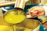 ۴۵ روز است روغن مورد نیاز برخی از صنایع تامین نشده ۴۵ روز است روغن مورد نیاز برخی از صنایع تامین نشده