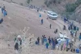 ۸ کشته و زخمی در پی واژگونی مینی‌بوس در ولایت "دایکندیِ" افغانستان
