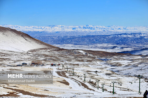 تفریحات زمستانی در دامنه کوه سبلان