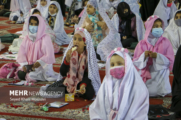 جشن عبادت یک‌هزار دختر ۹ ساله