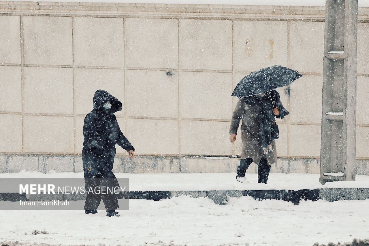بارش شدید برف در همدان