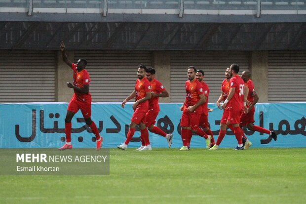 سوپر جام فوتبال ایران بازی پرسپولیس و فولاد خوزستان