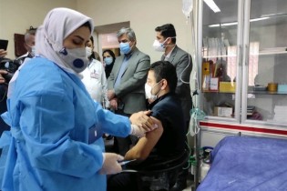 تزریق دو دز واکسن برای مقابله با امیکرون کافی نیست