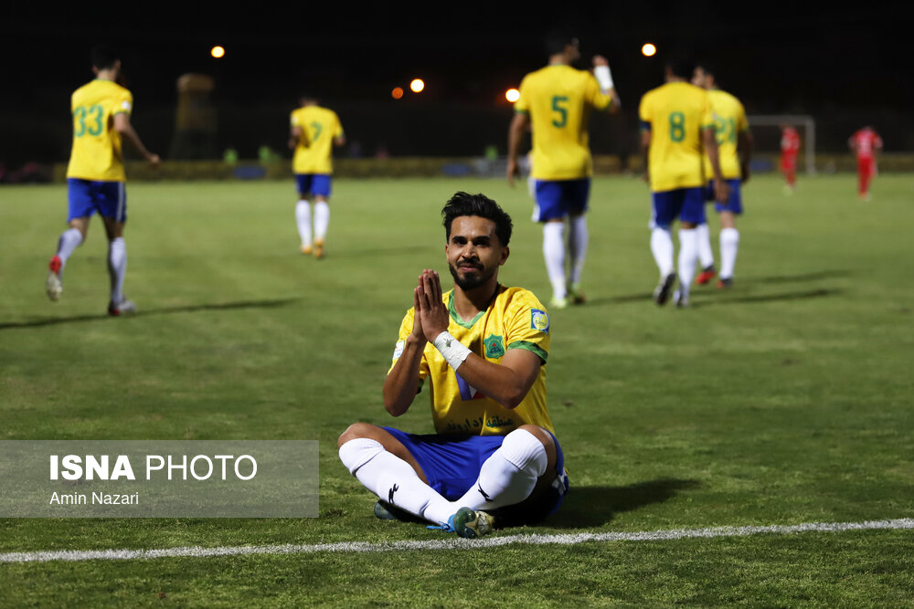 هفته بیست و یکم لیگ برتر فوتبال؛ صنعت نفت آبادان-پرسپولیس