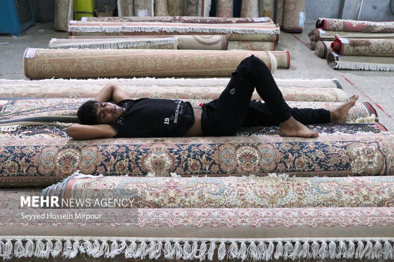 عید نوروز و سنت قالیشویی