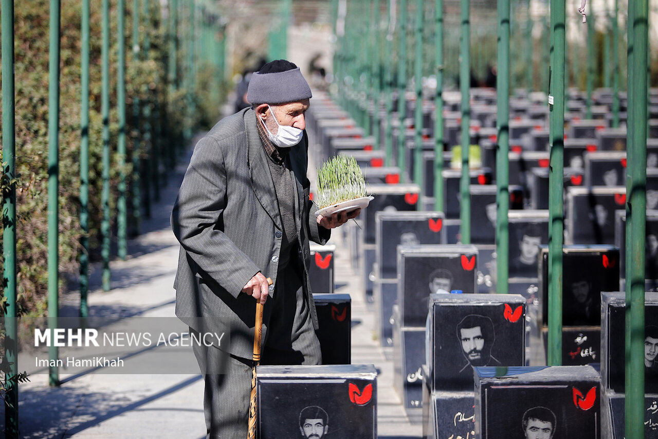 آیین پنجشنبه آخر سال مزار شهدا