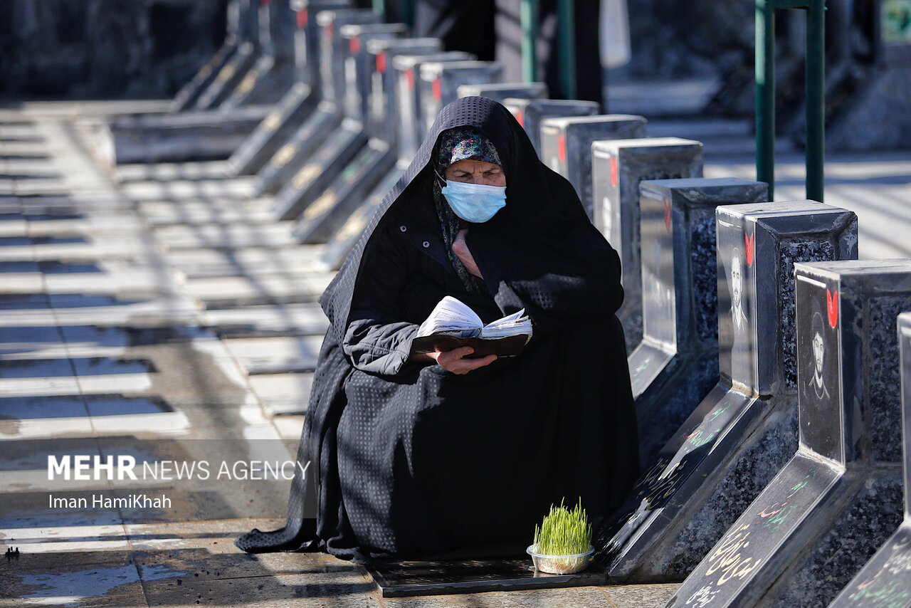 آیین پنجشنبه آخر سال مزار شهدا