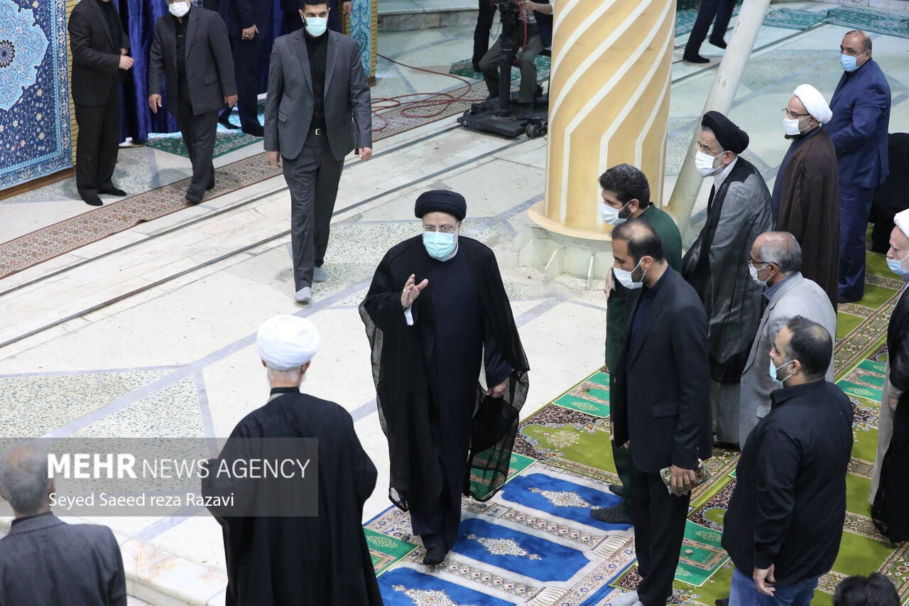 حجت الاسلام سید ابراهیم رئیسی رئیس جمهور درنماز جمعه تهران دوم اردیبهشت ۱۴۰۱ حضور دارد
