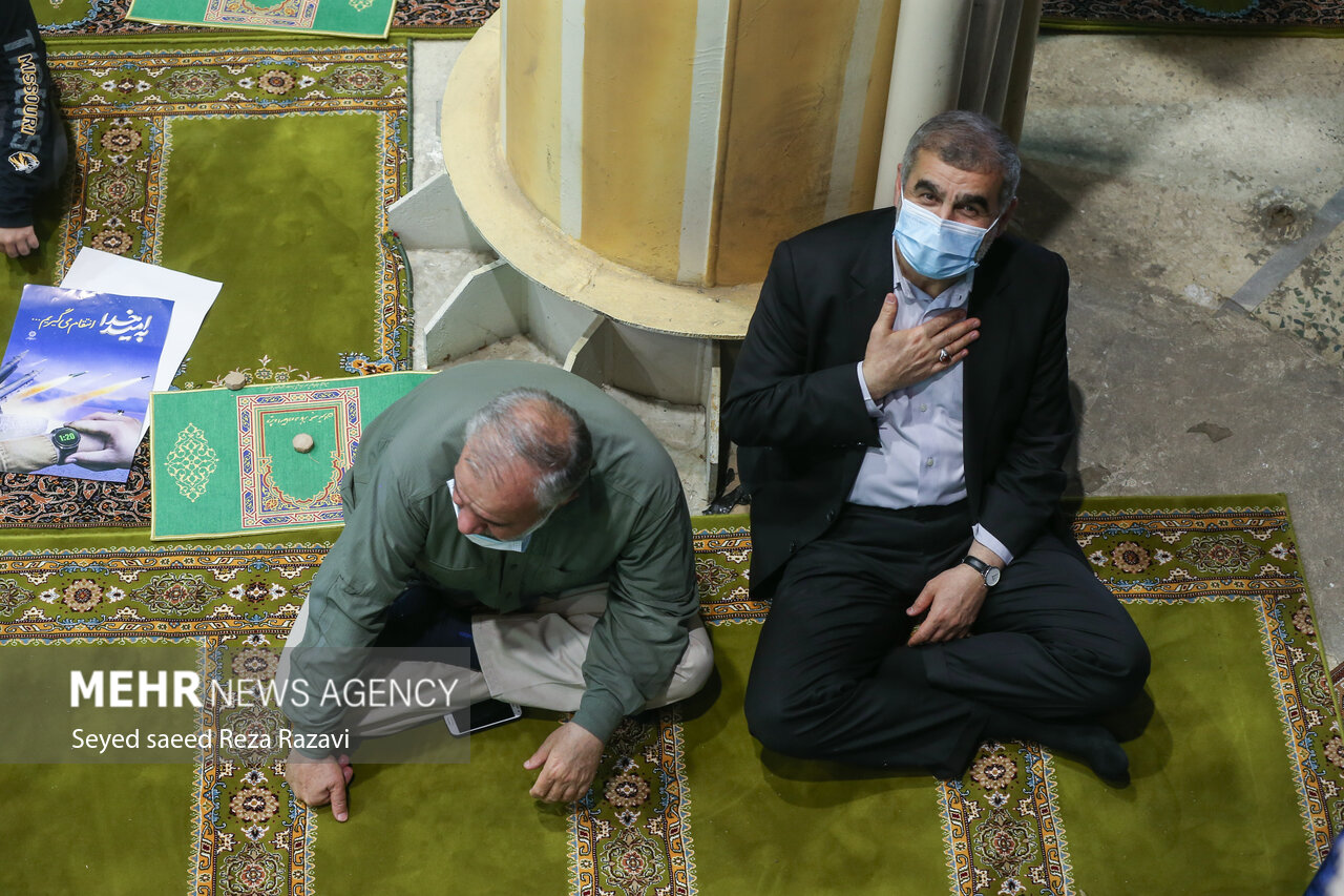 علی نیکزاد نایب رئیس مجلس شورای اسلامی در نماز جمعه تهران نهم اردیبهشت 1401 حضور دارد