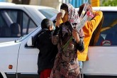 به کودکان کار گدایی یاد ندهید به کودکان کار گدایی یاد ندهید