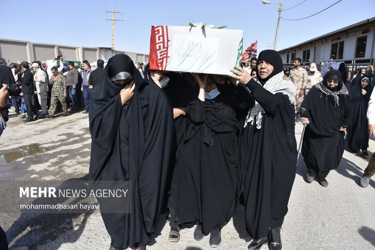 بازگشت پیکر مطهر ۳۵ شهید دوران دفاع مقدس از طریق مرز شلمچه