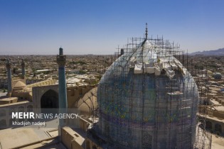 مرمت گنبد مسجد امام (ره) ادامه دارد / اشکالات رفع خواهد شد