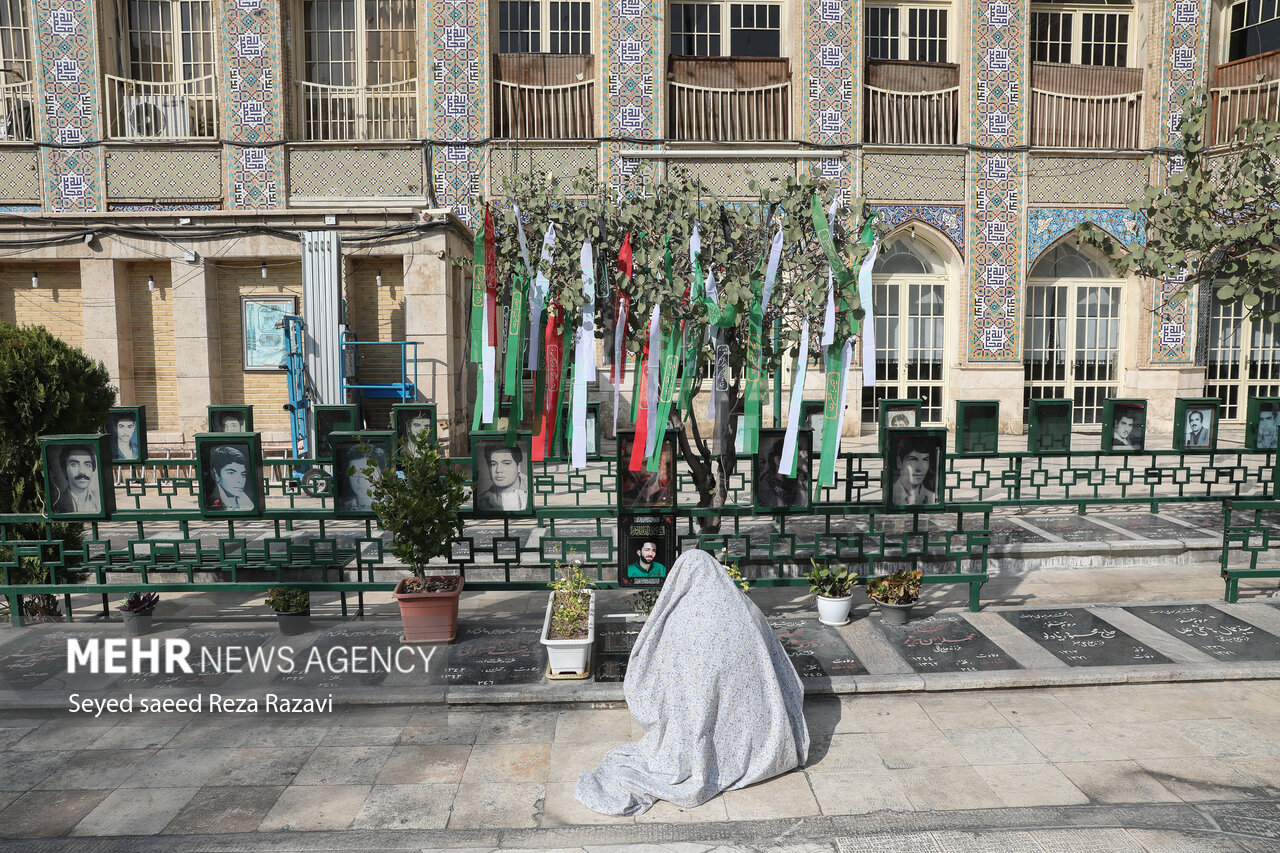 مراسم تجدید میثاق جامعه ورزش با آرمان‌های شهدا همزمان با هفته تربیت بدنی با حضور سیدحمید سجادی، وزیر ورزش‌وجوانان صبح امروز پنج شنبه ۲۸ مهر ماه ۱۴۰۱ در گلزار شهدای امامزاده علی اکبر (ع) چیذر برگزار شد