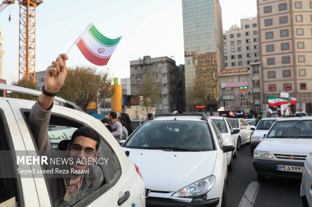 مردم ایران پس از برد تیم ملی فوتبال ایران مقابل تیم ملی فوتبال ولز به خیابان‌ها آمدند و جشن پیروزی و شادمانی پرداختند