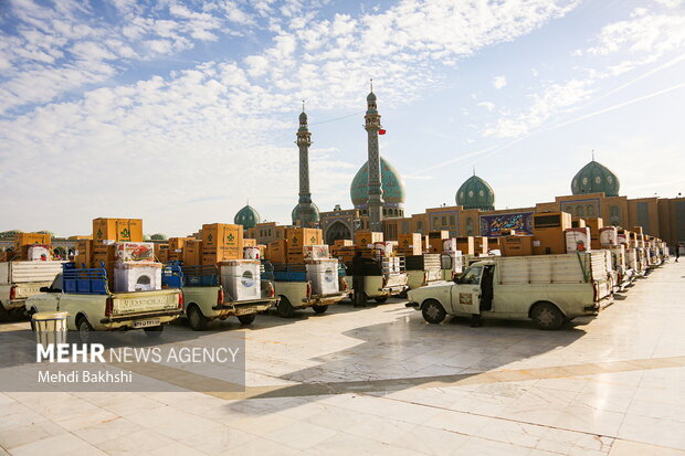 رزمایش اهدای 600 سری جهیزیه به نوعروسان در مسجد مقدس جمکران