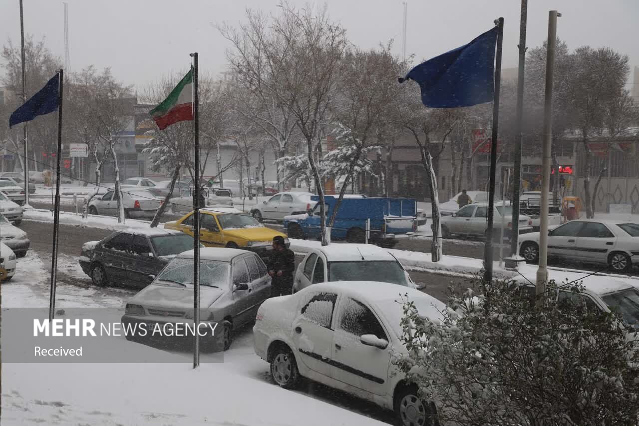 بارش برف در زنجان