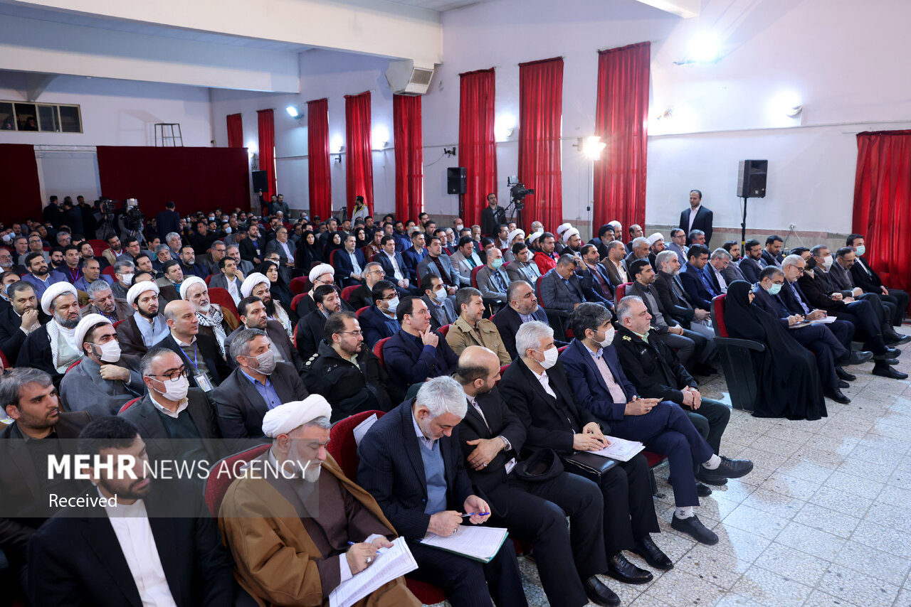جلسه شورای اداری شهرستان بهارستان