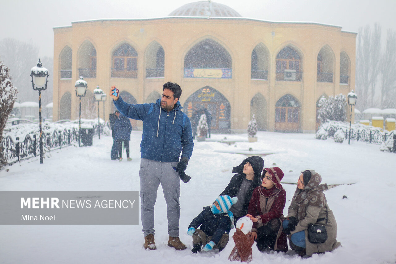 بارش اولین برف زمستانی در تبریز