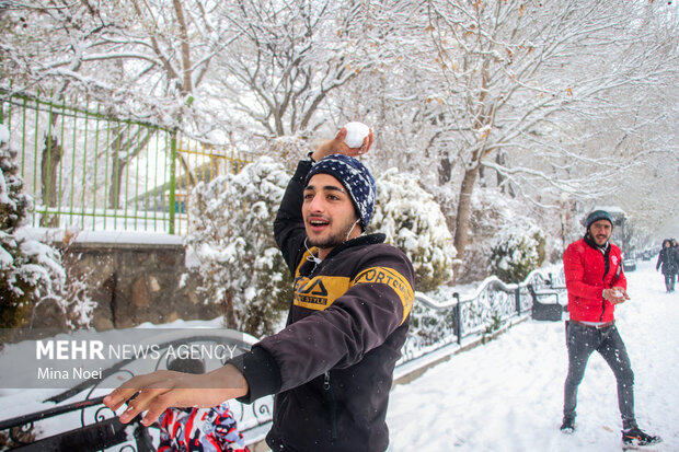 بارش اولین برف زمستانی در تبریز