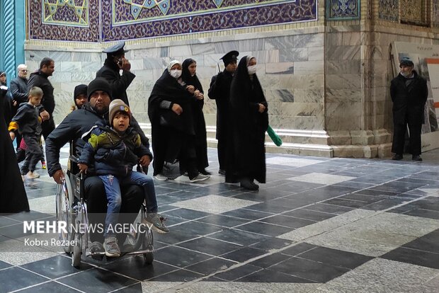 حال و هوای حرم رضوی در شام میلاد امیرالمؤمنین