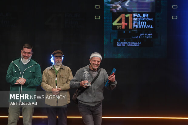 شهرام خلج در مراسم اختتامیه چهل و یکمین جشنواره فیلم فجر حضور دارد