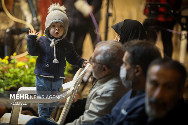 حجت‌الاسلام محمد قمی در جشن مردمی نیمه شعبان در محله نیروهوایی شرق تهران حضور یافت