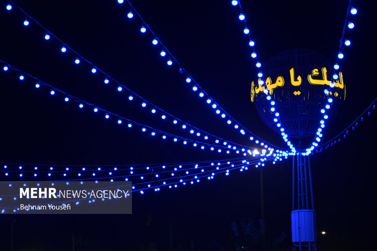 مسجد جمکران در شب نیمه شعبان