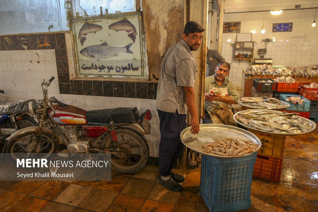 بازار ماهی فروشان آبادان