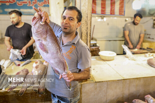 بازار ماهی فروشان آبادان