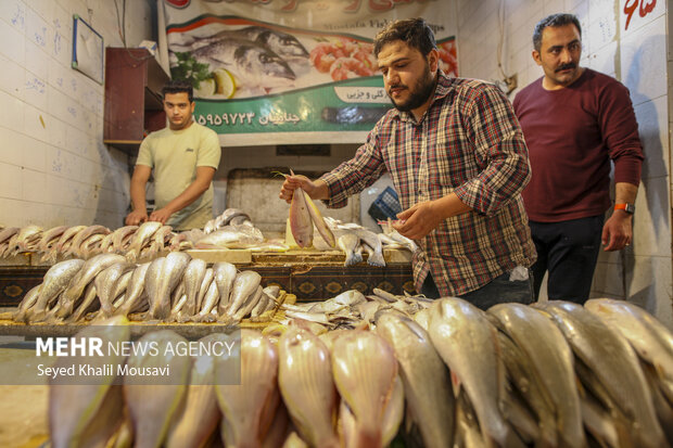 بازار ماهی فروشان آبادان