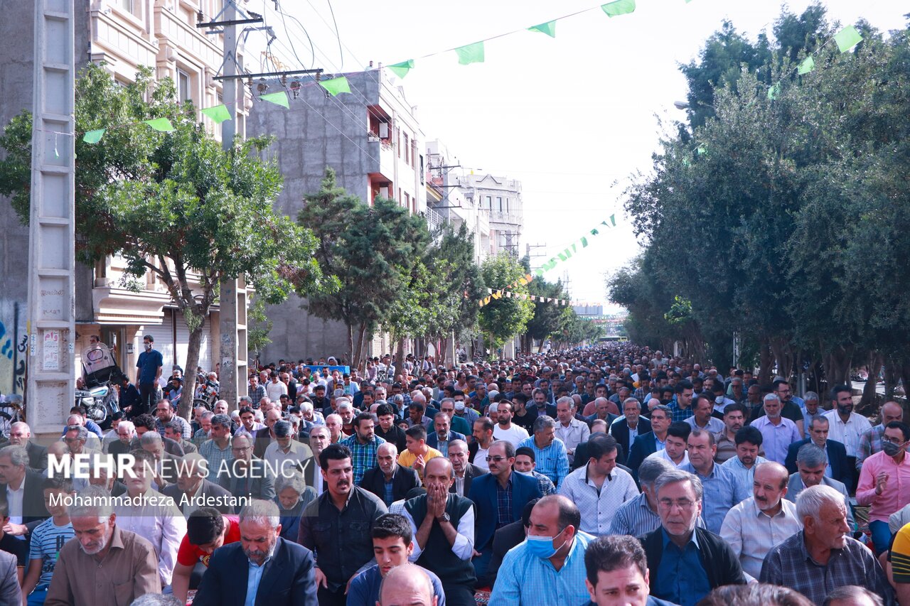 نماز عید فطر در ورامین برگزار شد