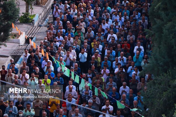 نماز عید فطر در ورامین برگزار شد