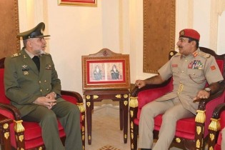 امیر حیدری: آماده همکاری با نیروی زمینی ارتش عمان هستیم