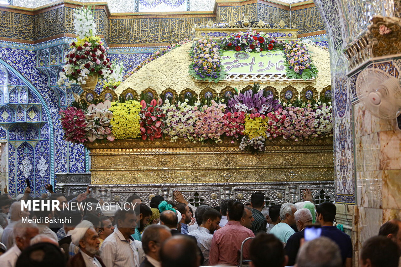 آئین خطبه خوانی خادمان در حرم حضرت معصومه(س)