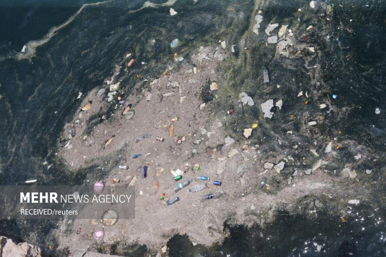 پلاستیک تهدیدی برای دریاها