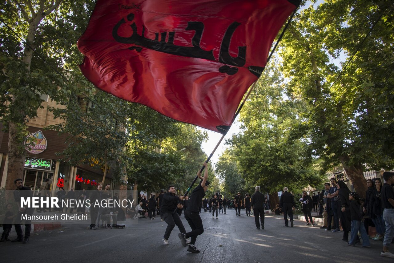 آئین معنوی نخل گردانی در شاهرود