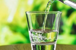رژیم آب مفید یا مضر است؟