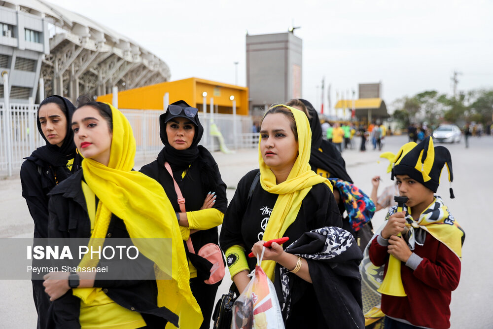 در حاشیه دیدار فوتبال تیم‌های سپاهان و الاتحاد