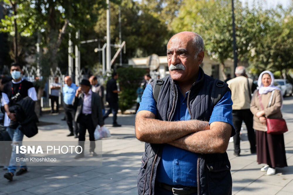 سیامک زمردی مطلق در مراسم تشییع پیکر زنده یاد آتیلا پسیانی