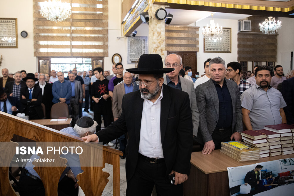خاخام حمامی لاله‌زار، رهبر دینی جامعه کلیمیان در تجمع یهودیان تهران در محکومیت جنایات رژیم صهیونیستی و حمایت از مردم فلسطین