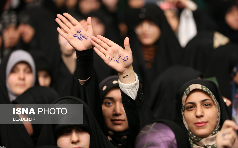 دیدار هزاران نفر از دانش‌آموزان و دانشجویان با مقام معظم رهبری