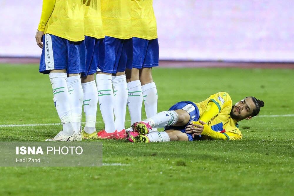 هفته نهم لیگ برتر فوتبال؛ پرسپولیس - صنعت نفت