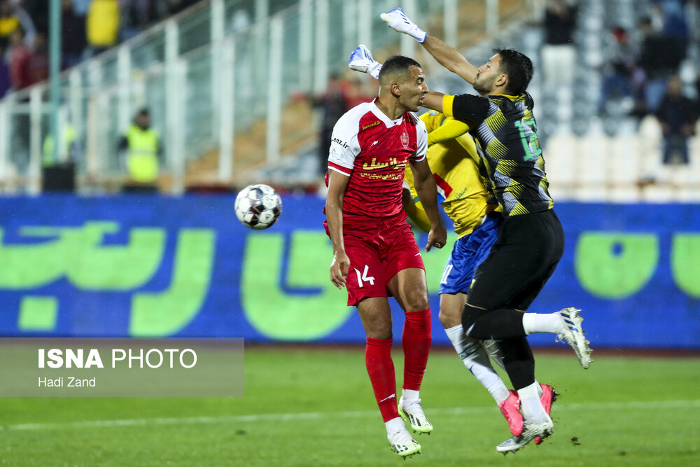 هفته نهم لیگ برتر فوتبال؛ پرسپولیس - صنعت نفت