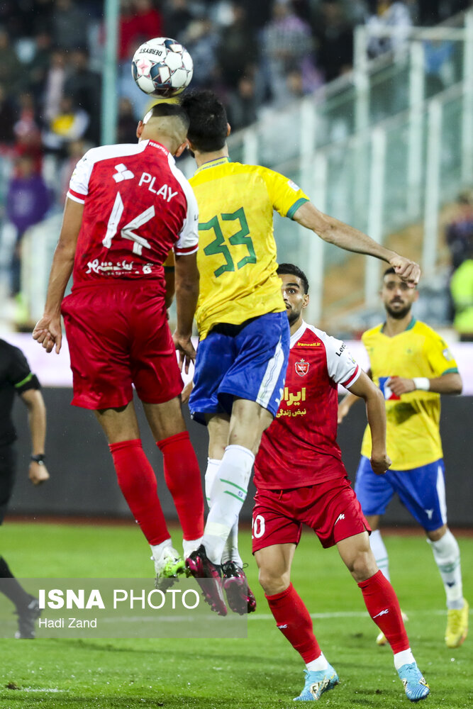 هفته نهم لیگ برتر فوتبال؛ پرسپولیس - صنعت نفت