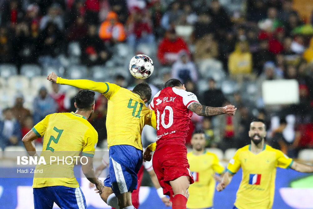 هفته نهم لیگ برتر فوتبال؛ پرسپولیس - صنعت نفت