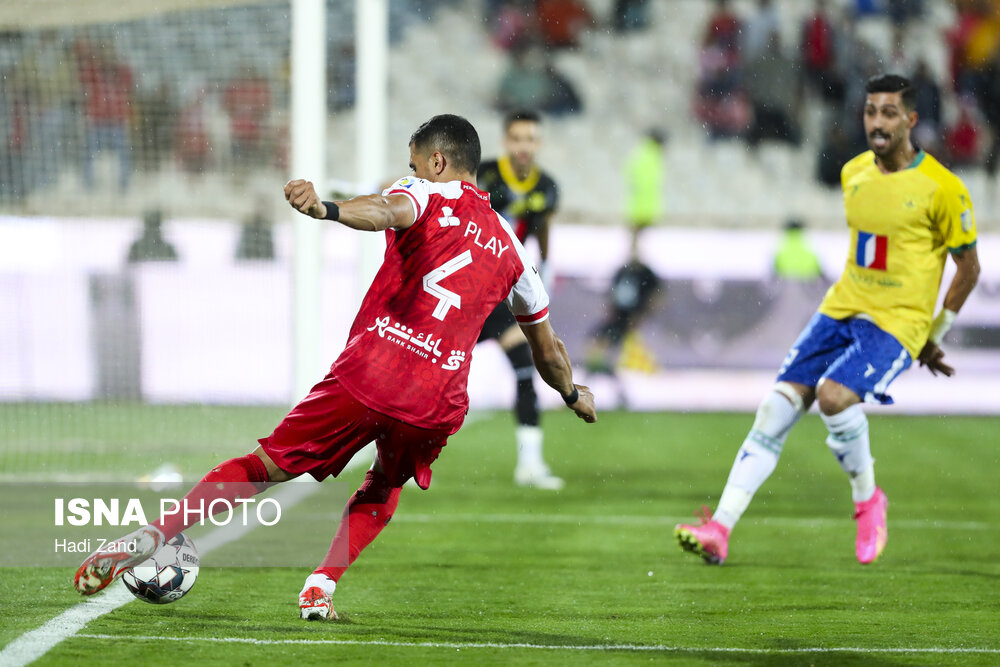 هفته نهم لیگ برتر فوتبال؛ پرسپولیس - صنعت نفت