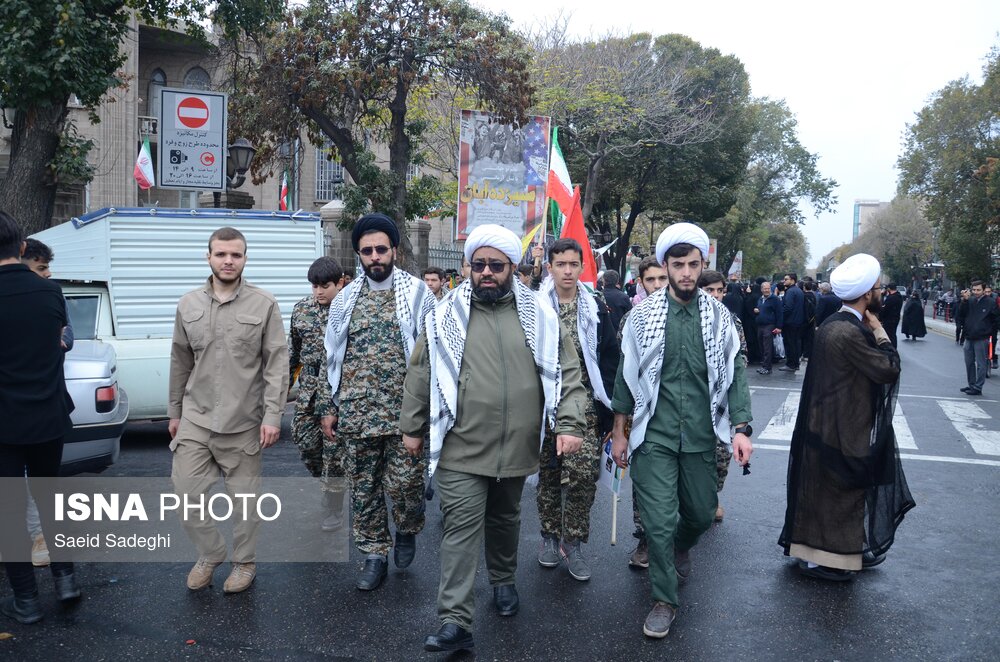 راهپیمایی 13 آبان در تبریز