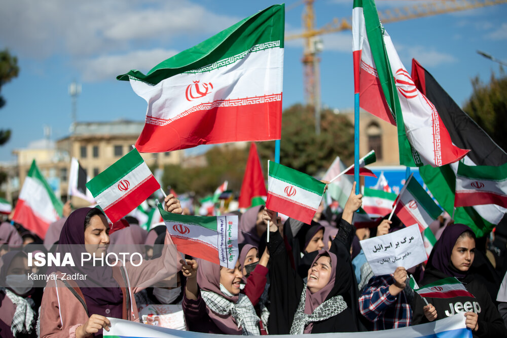 راهپیمایی ۱۳ آبان در اراک