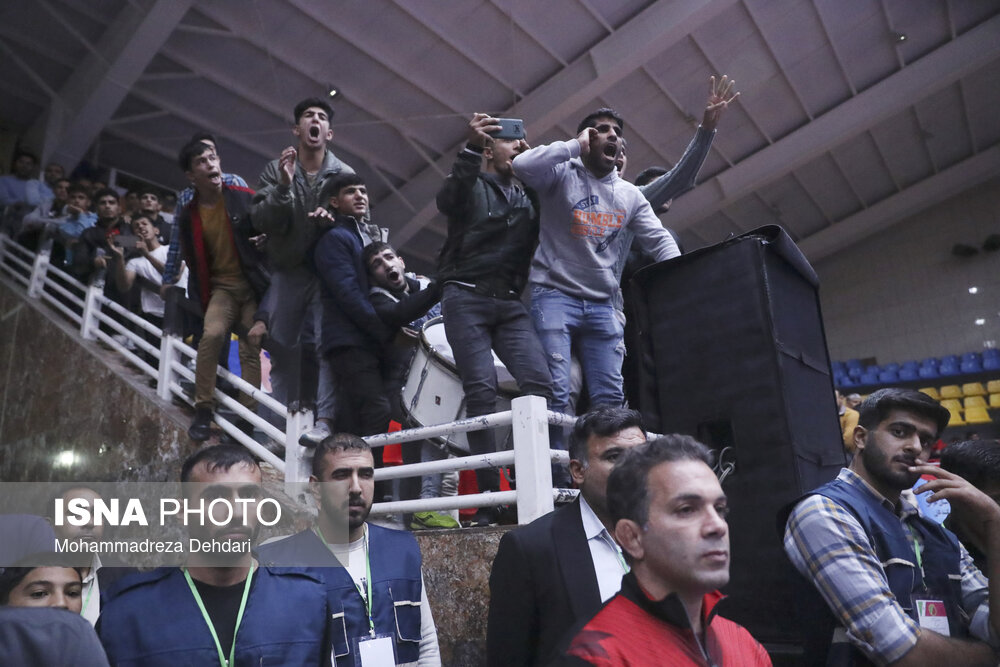 مسابقات کشتی فرنگی قهرمانی جوانان کشور
